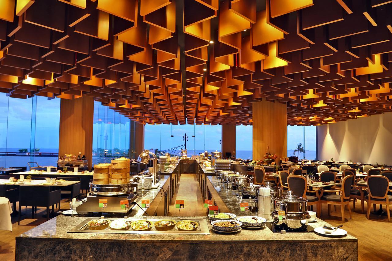 รอยัล คลิฟ บีช เทอเรซ พัทยา โรงแรม 5*